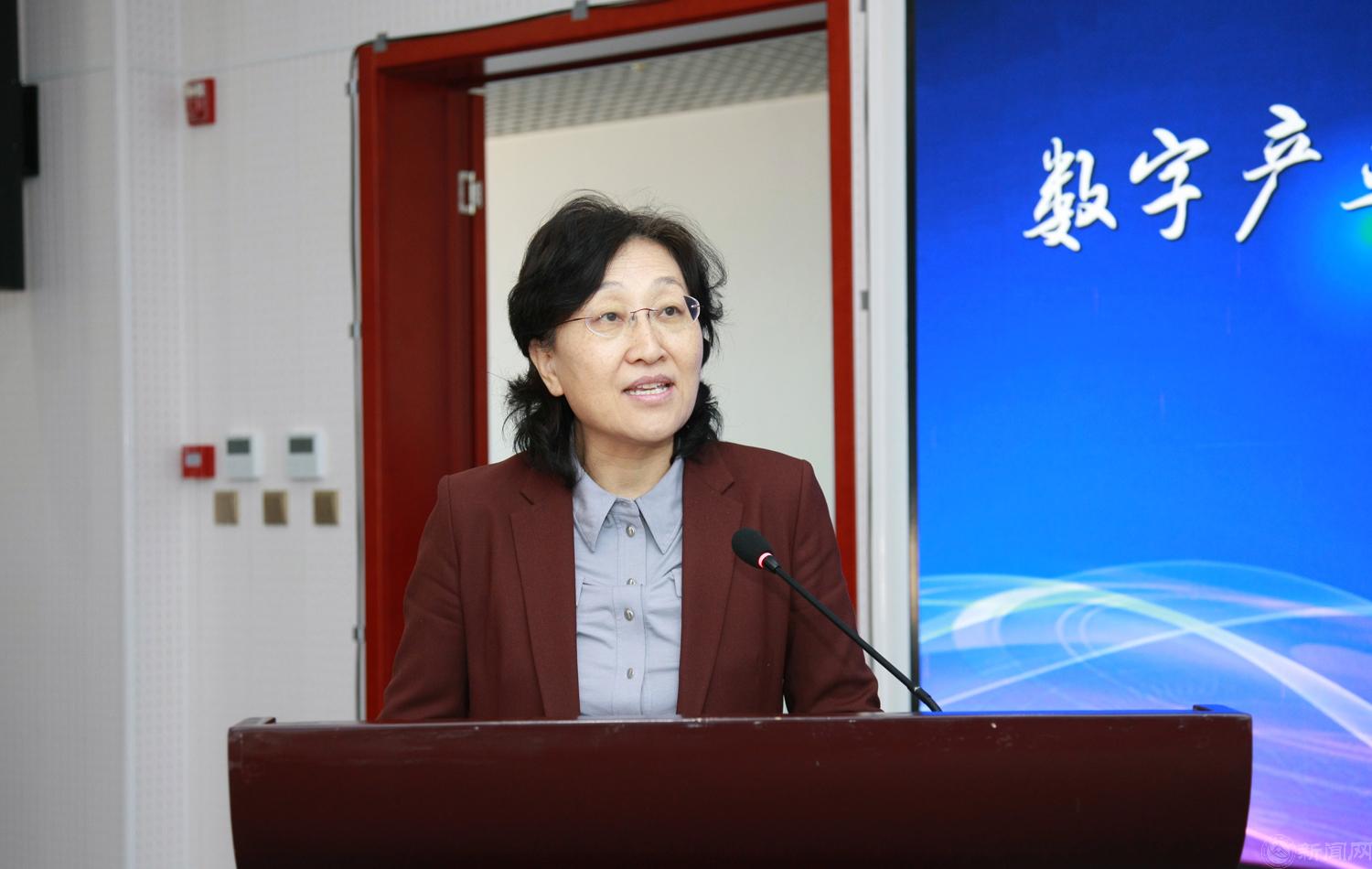栗苹.jpg